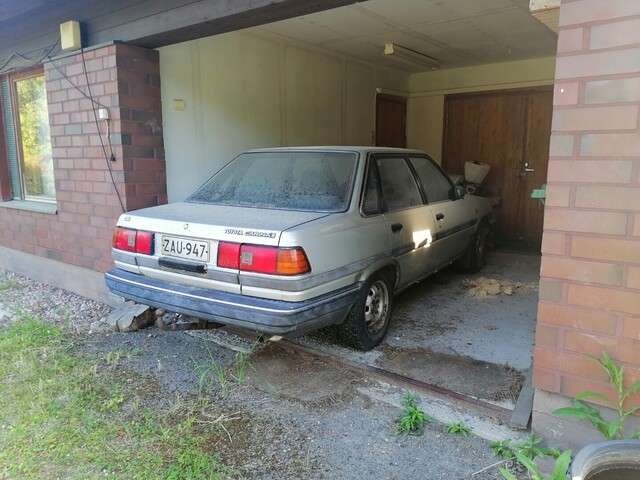 Toyota Carina II