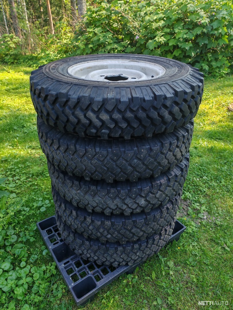 40 / 40