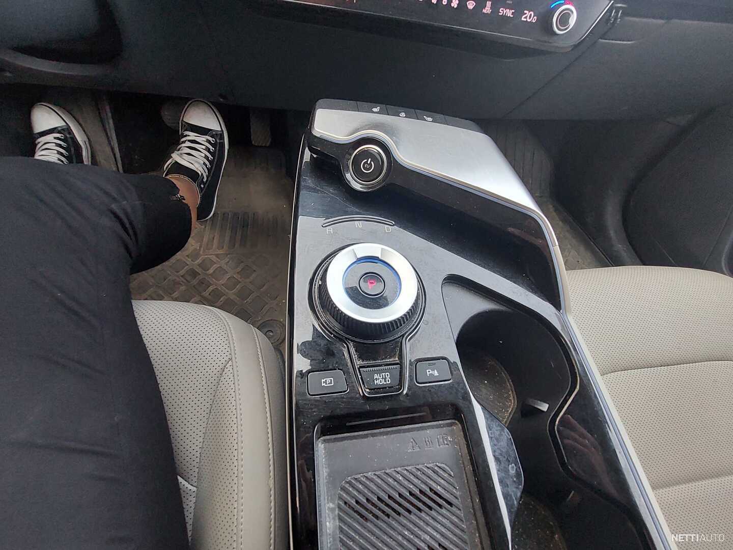 15 / 19