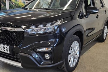 Suzuki S-cross