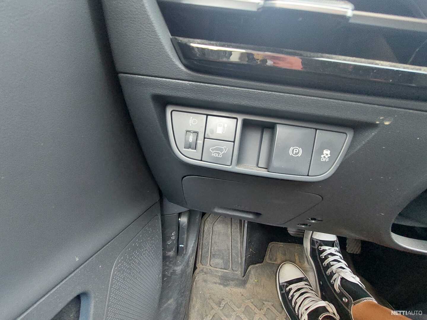 14 / 19