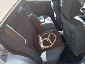 Mercedes-Benz 200