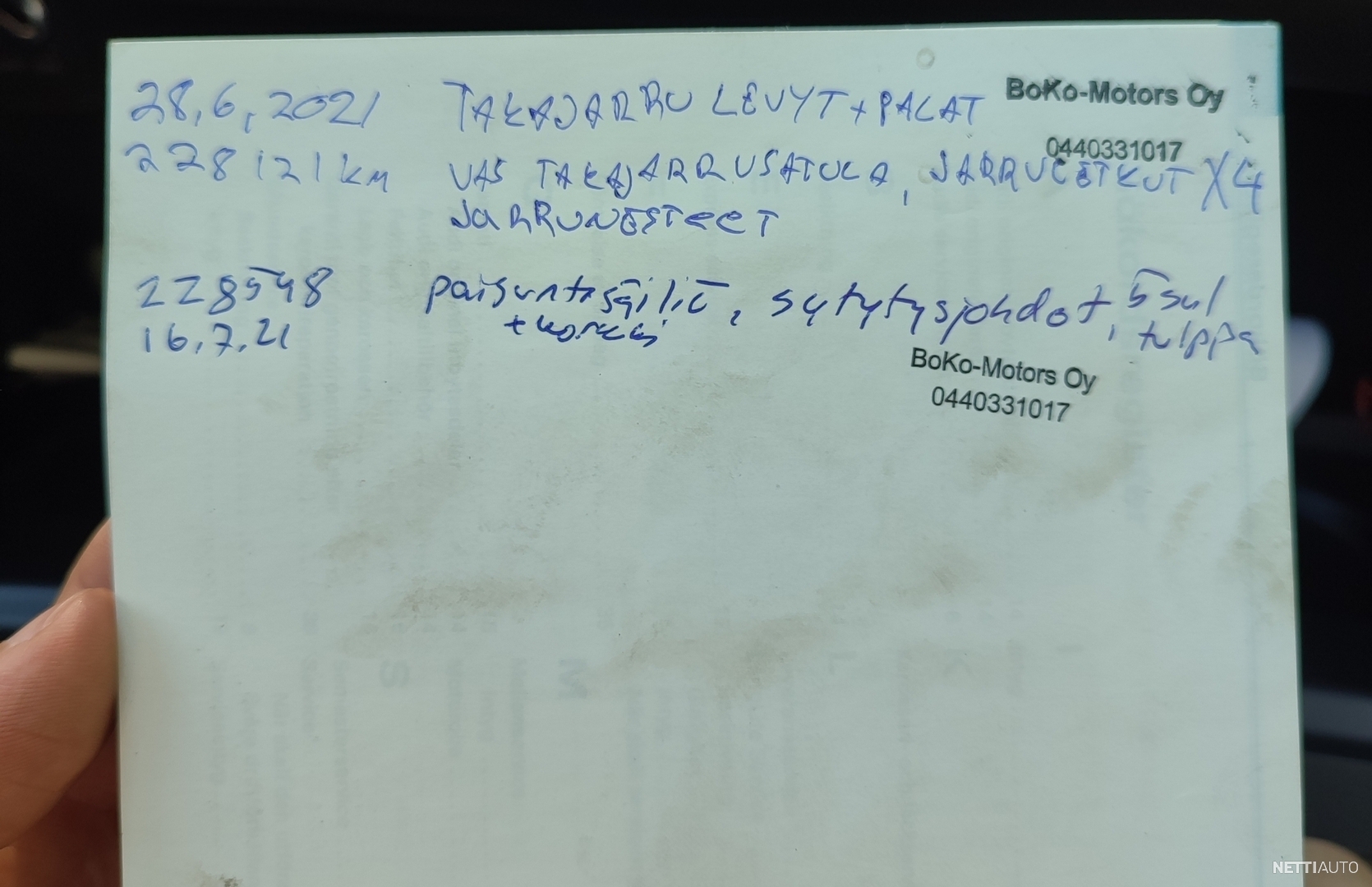 22 / 23