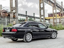BMW 740