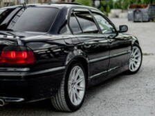 BMW 740
