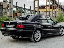 BMW 740