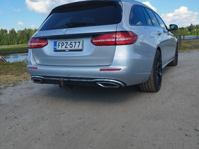 Mercedes-Benz E