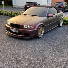 BMW 323