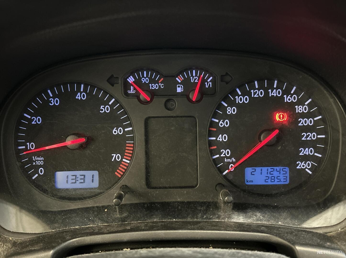 23 / 48