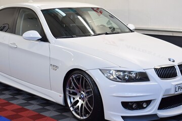 BMW 323