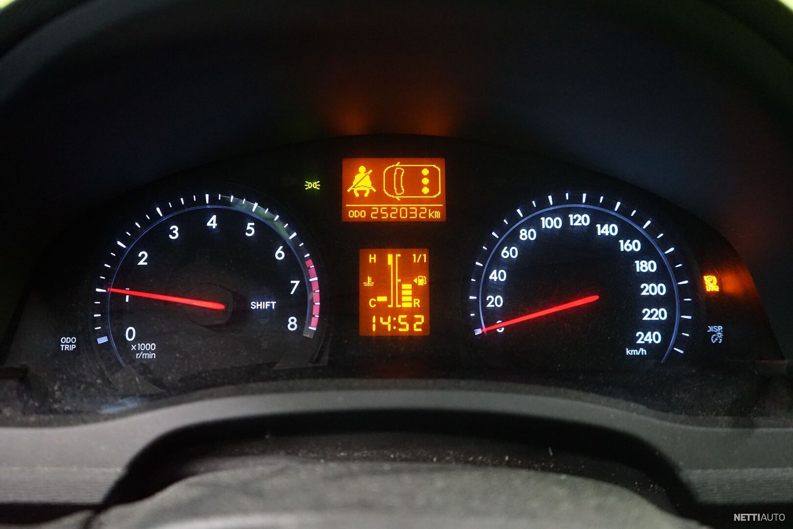 17 / 23