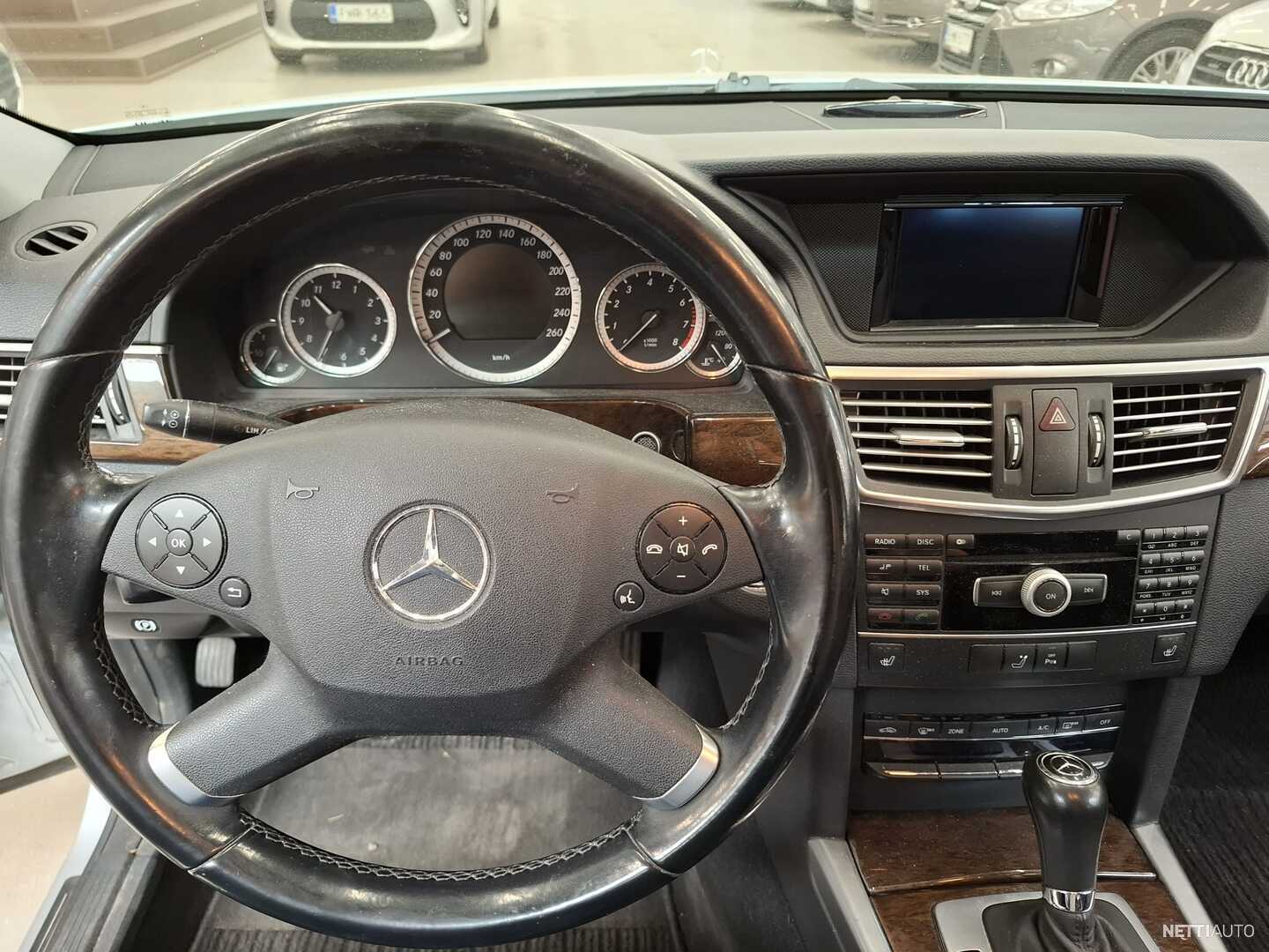 6 / 8