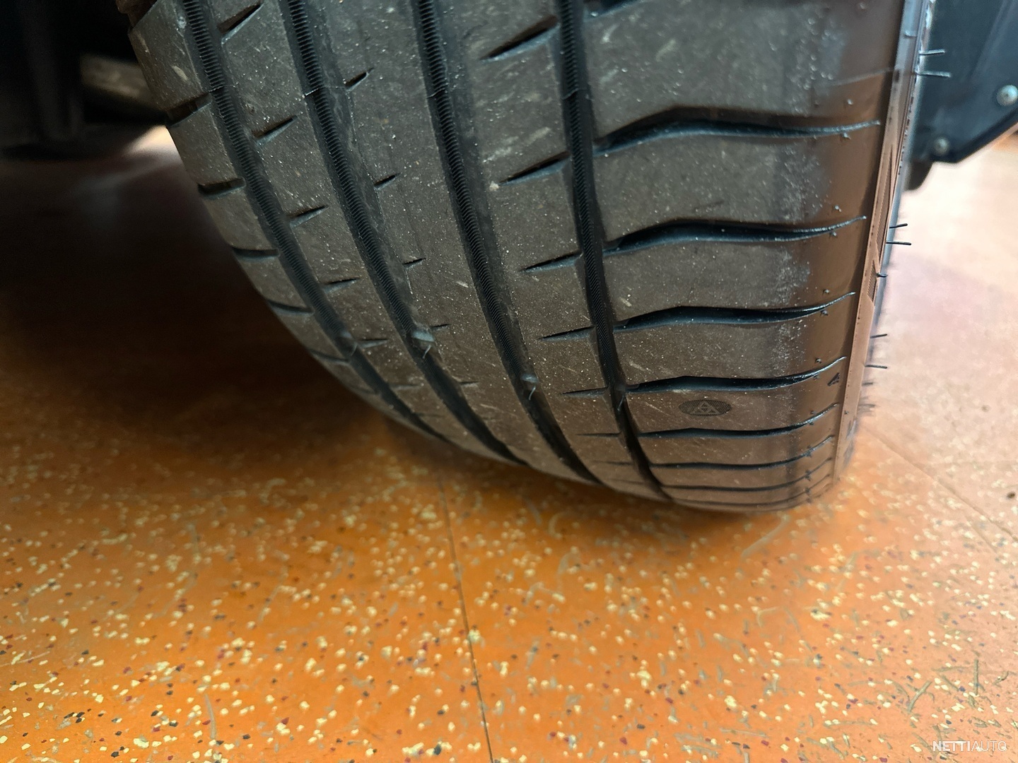 31 / 32