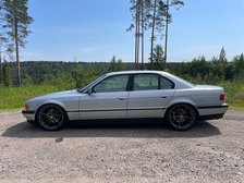 BMW 740