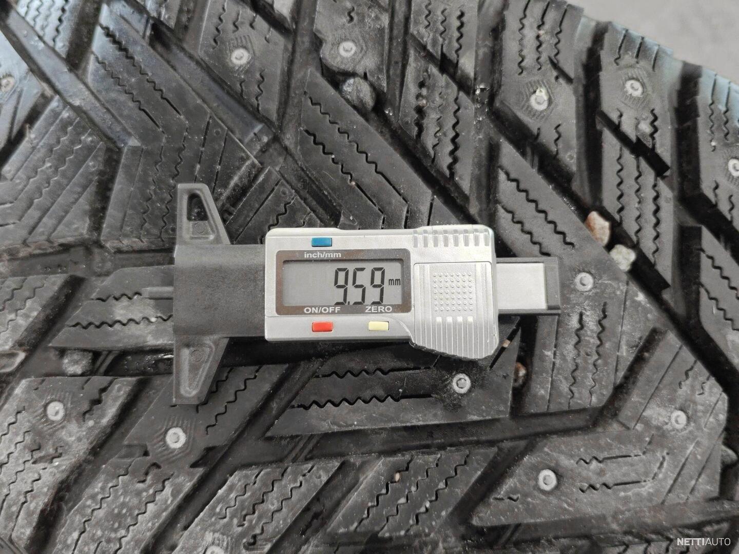 33 / 33