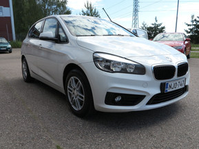 BMW 218