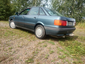 Audi 80