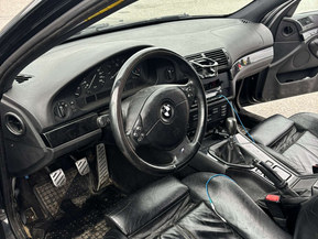 BMW 528