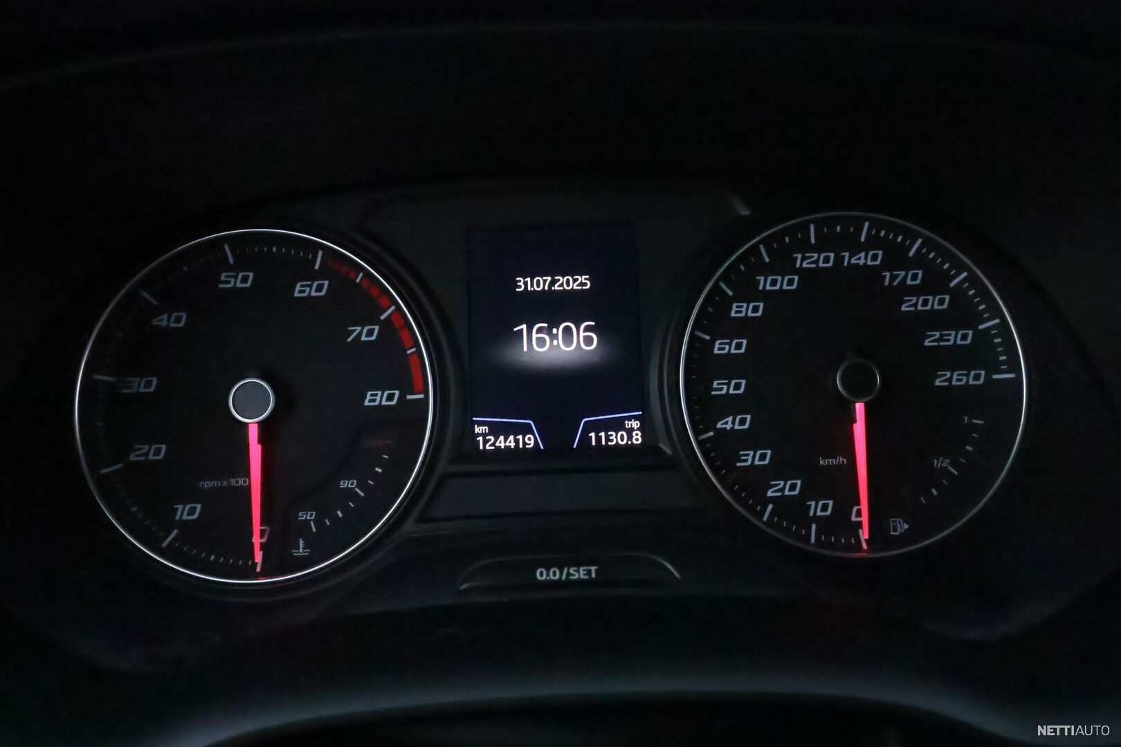 13 / 27