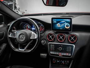 Mercedes-Benz A 45 AMG