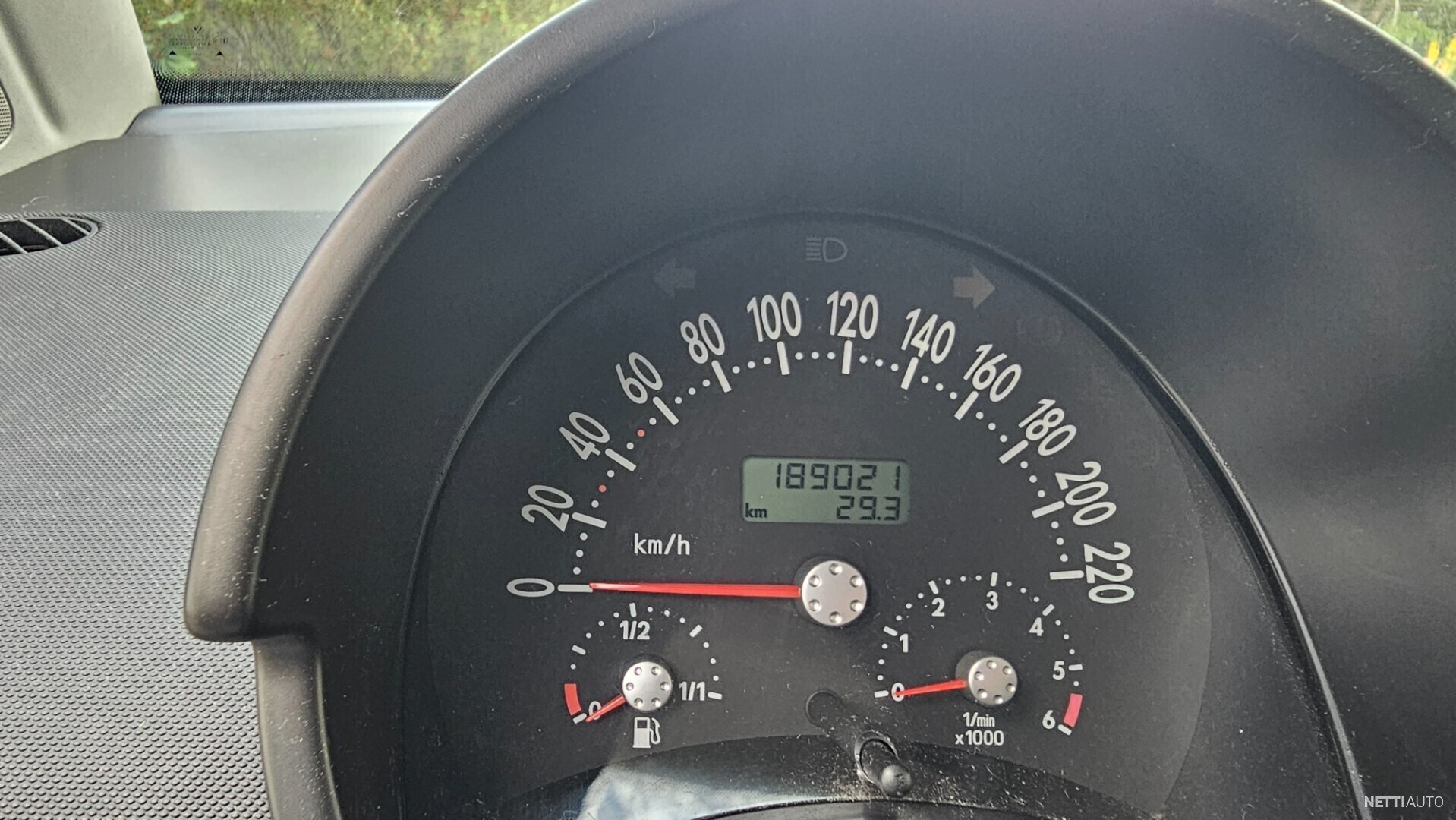 9 / 12