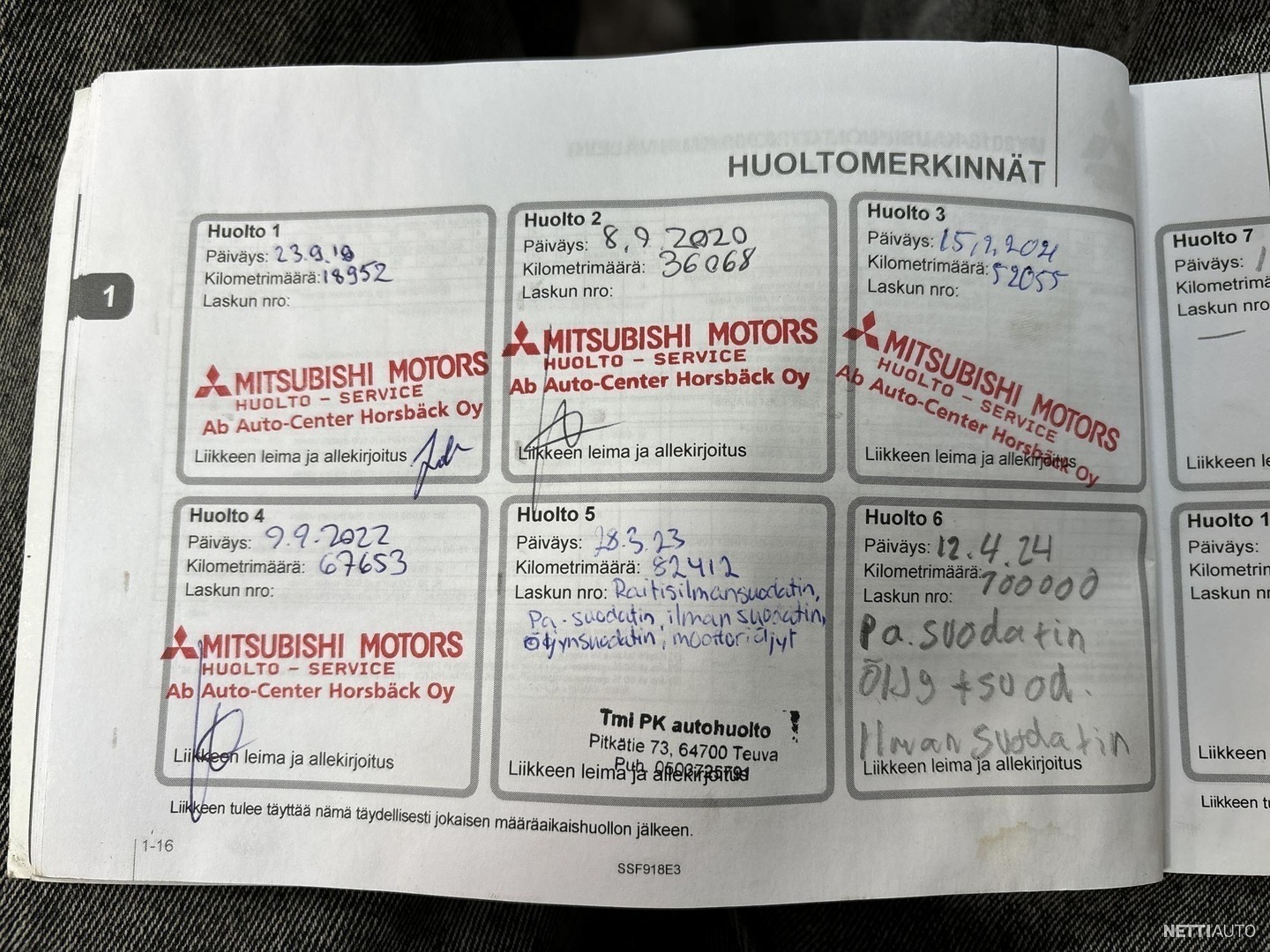 32 / 35