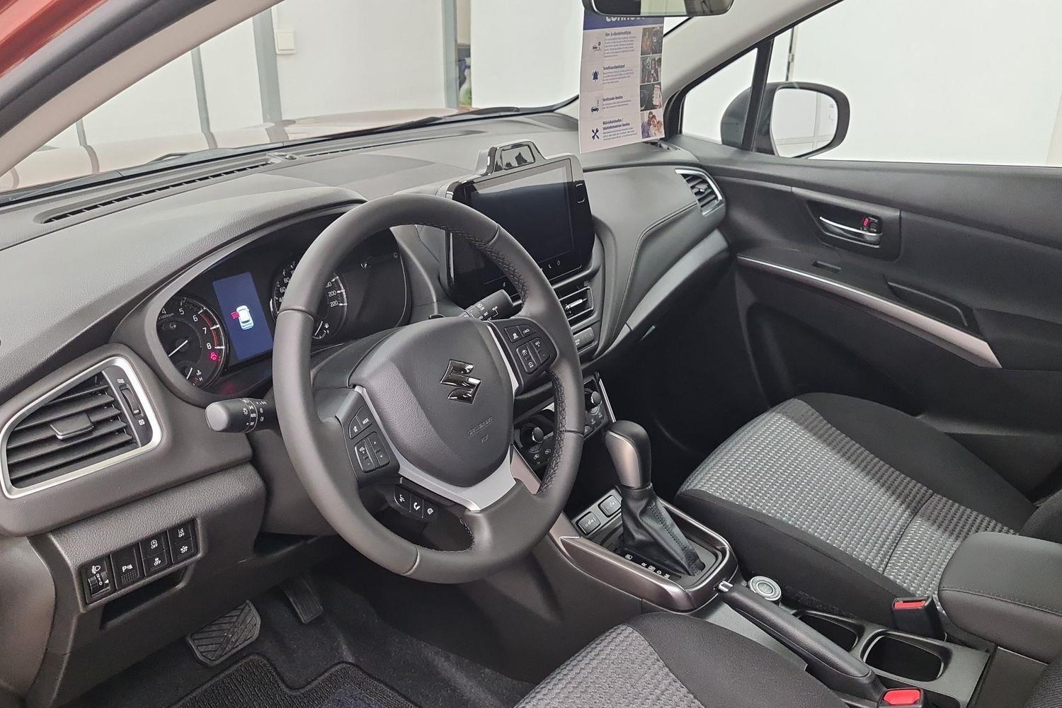 Suzuki S-cross 2025, kuva 6/17