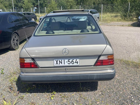 Mercedes-Benz E