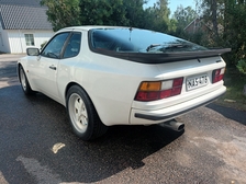 Porsche 944