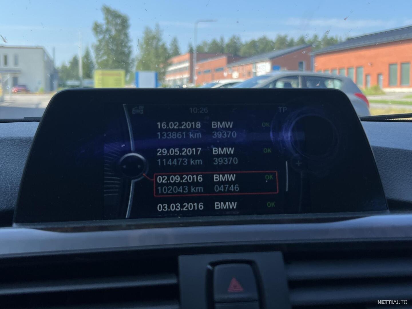 29 / 33