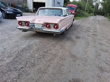 Ford Thunderbird