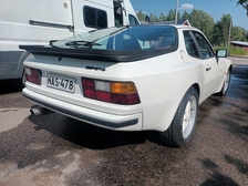 Porsche 944