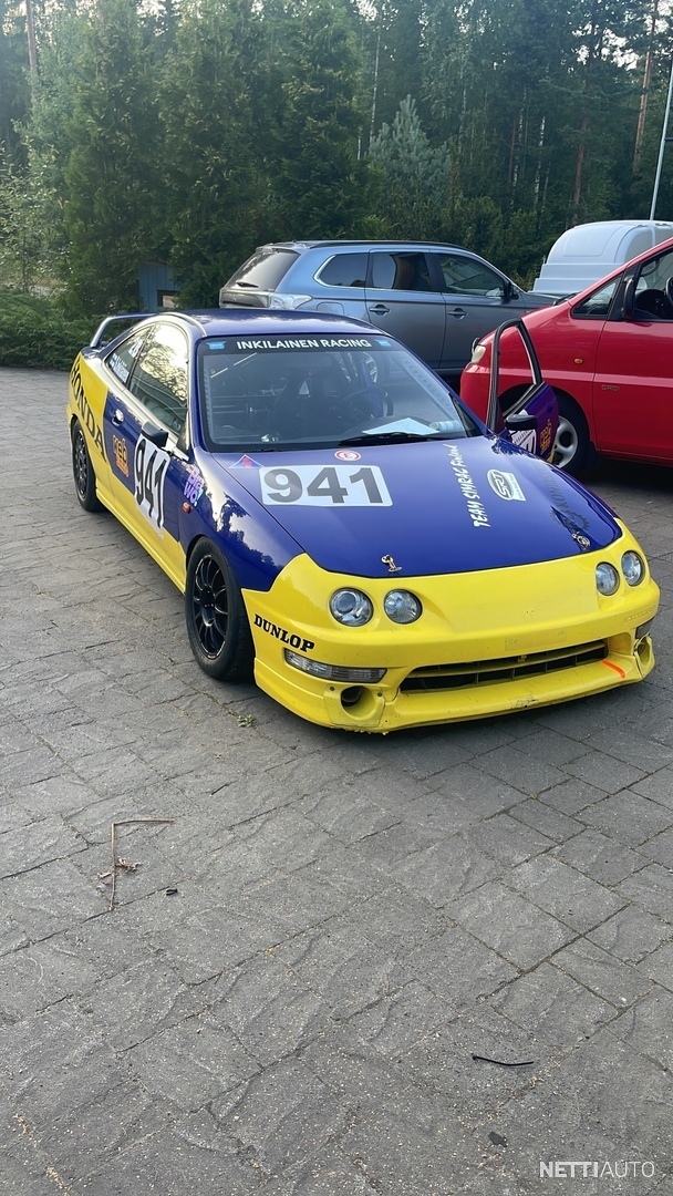 1 / 8