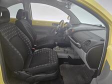 Volkswagen New Beetle