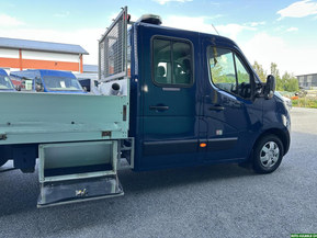 Nissan NV400