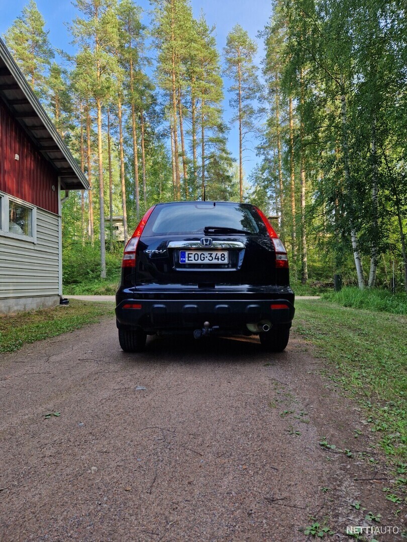 6 / 11