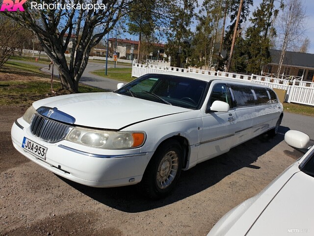 Lincoln Town Car