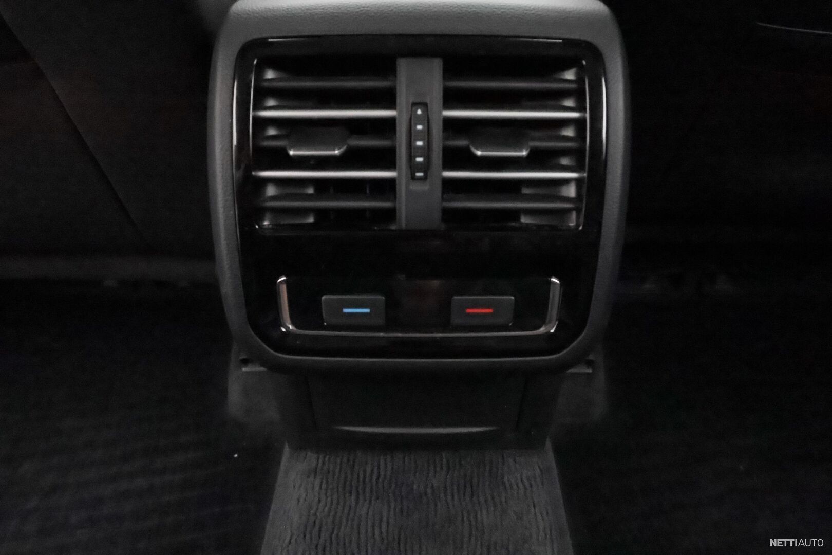 30 / 30