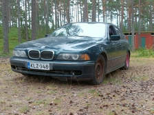 BMW 528