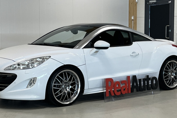 Peugeot RCZ