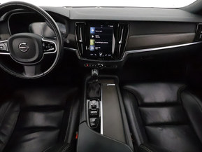 Volvo V90 Cross Country