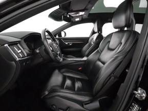 Volvo V90 Cross Country