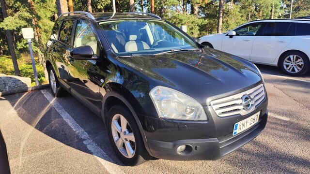 Nissan Qashqai+2