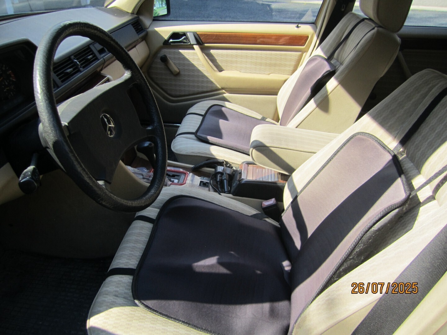Mercedes-Benz E 230 1990, kuva 5/7