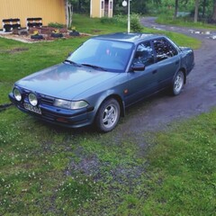 Toyota Carina II