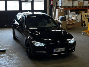 BMW 330