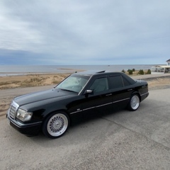 Mercedes-Benz 230