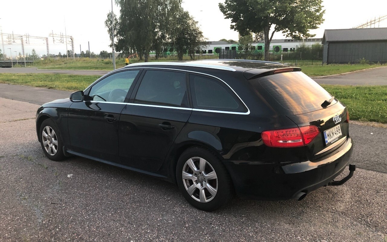 Audi A4 2011, photo 5/11