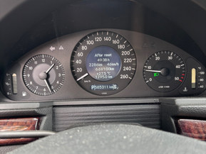 Mercedes-Benz E
