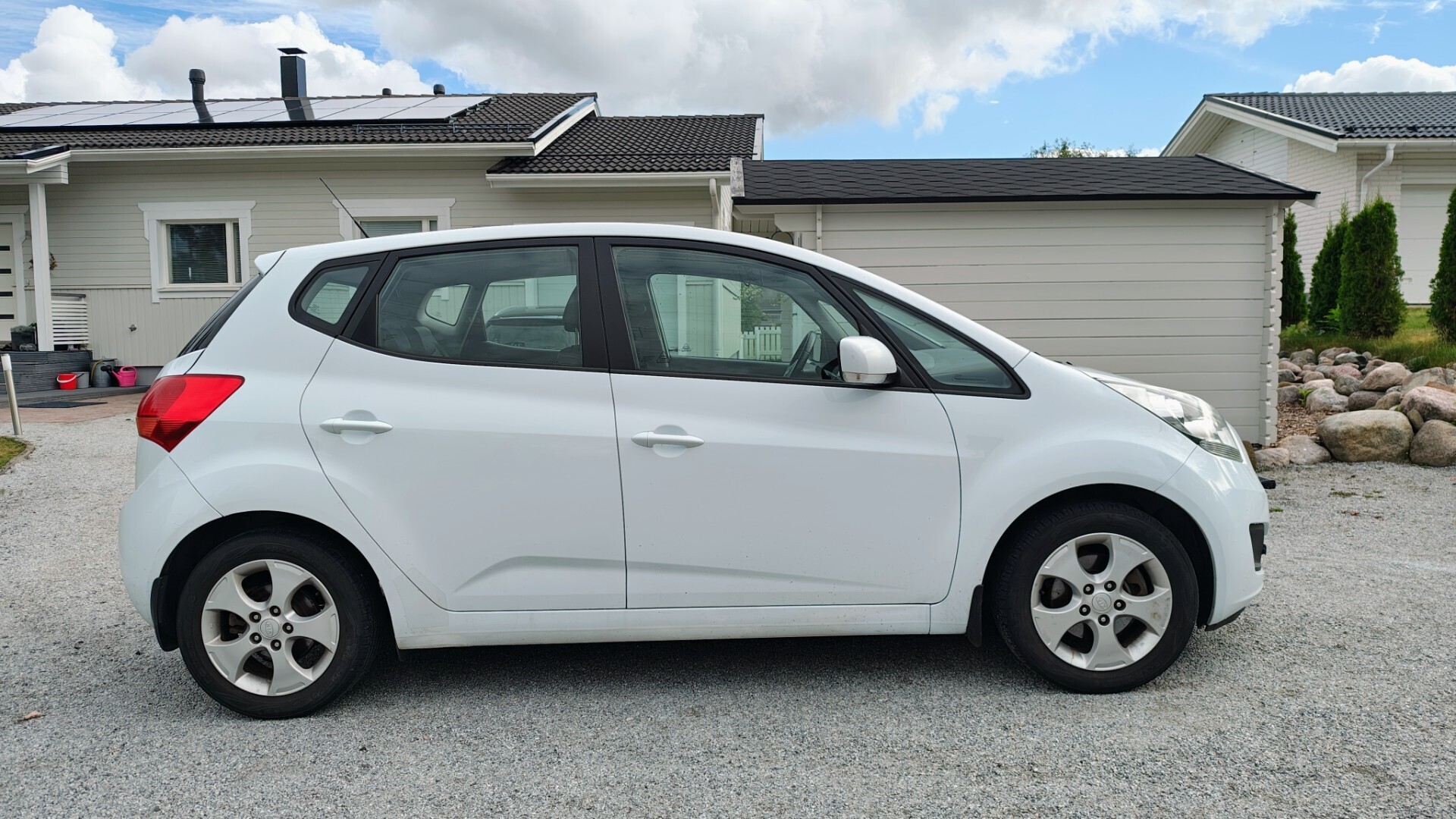 Kia Venga 1,6 CRDi ISG TX 5D EcoDynamics 2012, bild 2/18
